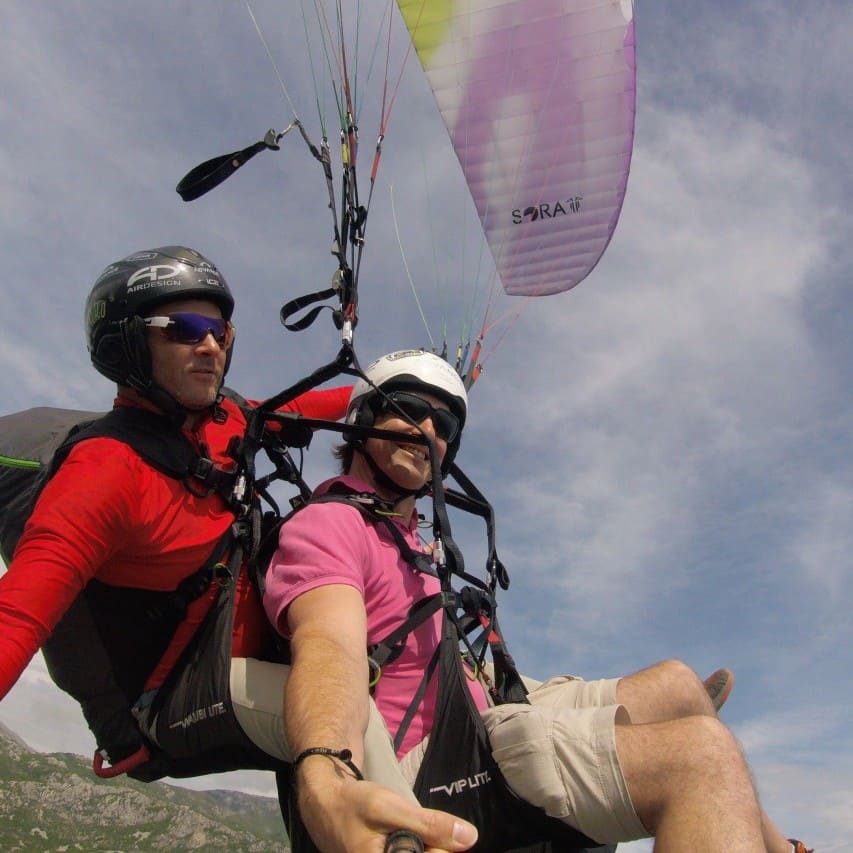 Experience thrilling paragliding in Montenegro! Soar above stunning landscapes and create unforgettable memories. Reserve your adventure today!